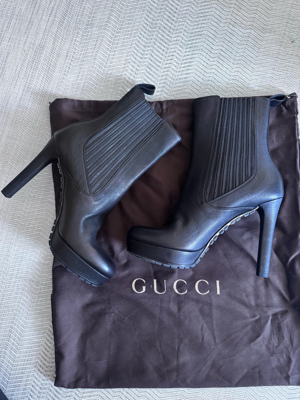 Gucci Black Leather Platform Ankle Boots with Ribbed Elastic Panels size 38